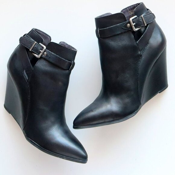 Seychelles Anthropologie Black Leather Pointy Toe Wedge Heel Ankle Boots Booties - Picture 2 of 16